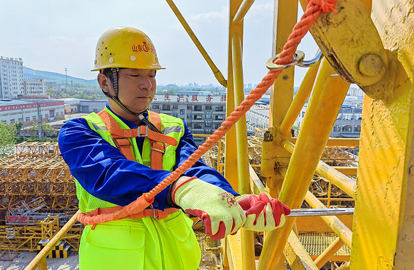 弘扬工匠精神 绽放人生华彩——访天齐集团2022年度“天齐工匠”荣誉获得者  荣立宾