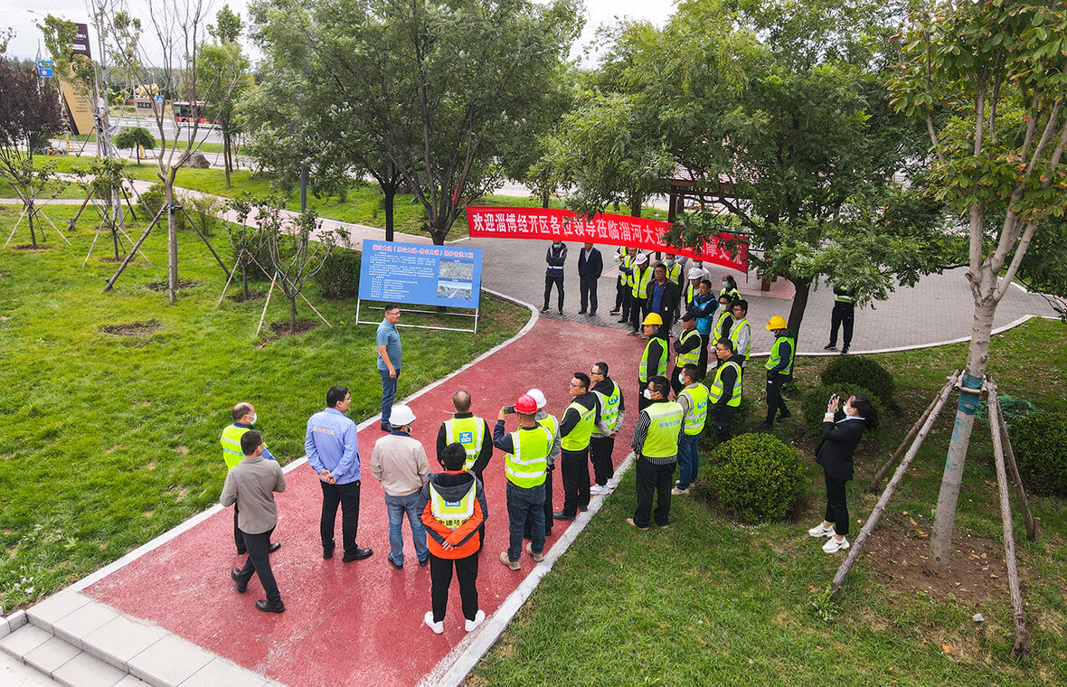 威海市市政工程有限公司淄博分公司淄河大道提升改造工程迎接全区同行业观摩