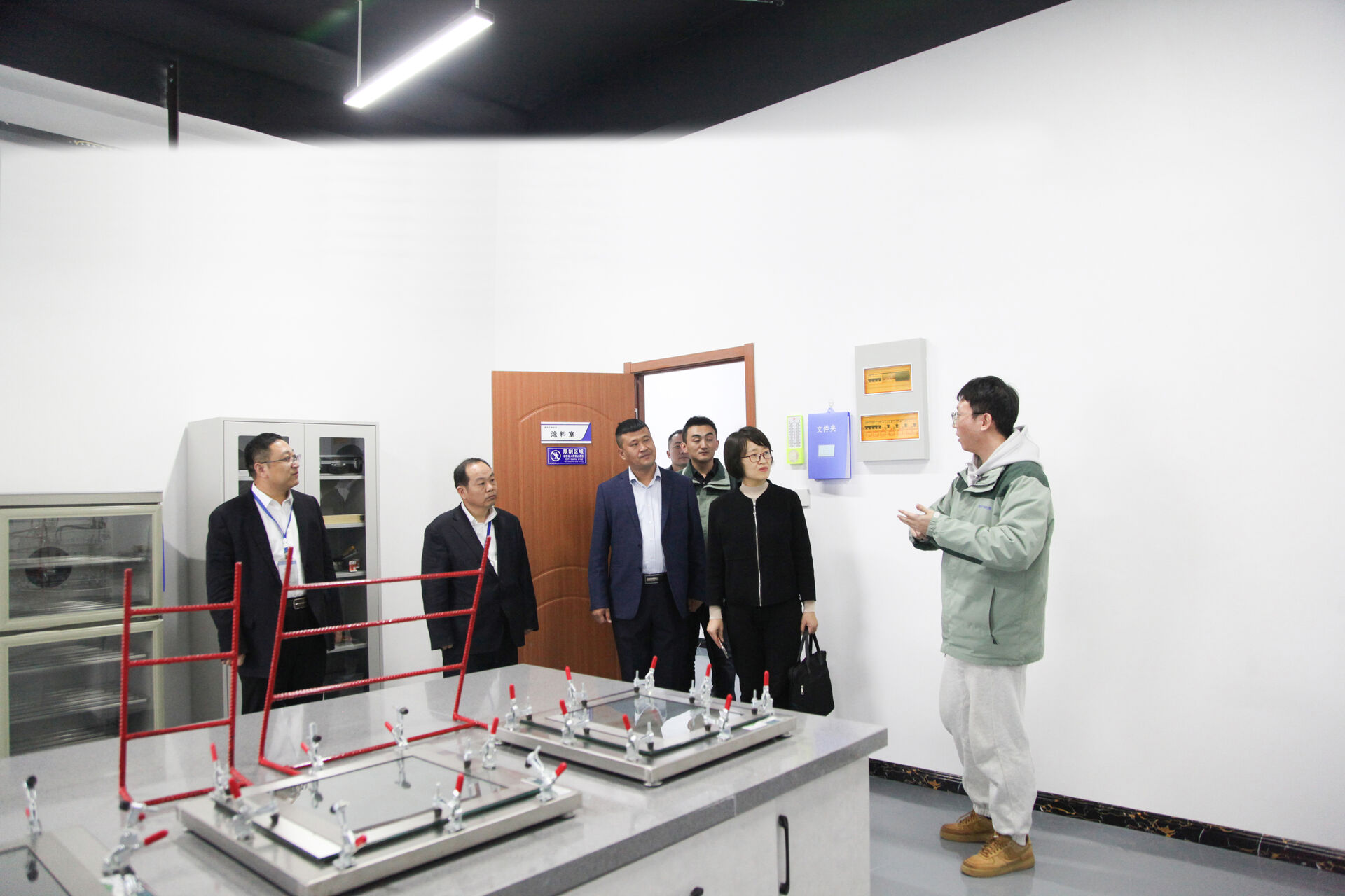 桓台县科学技术局党组书记、局长毛芹一行到山东建研齐臻检测科技有限公司调研指导