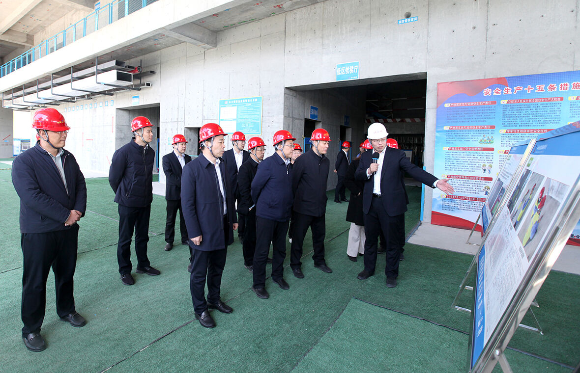 淄博区域管理中心中金大厦项目迎接省住房城乡建设厅二级巡视员殷涛一行检查指导