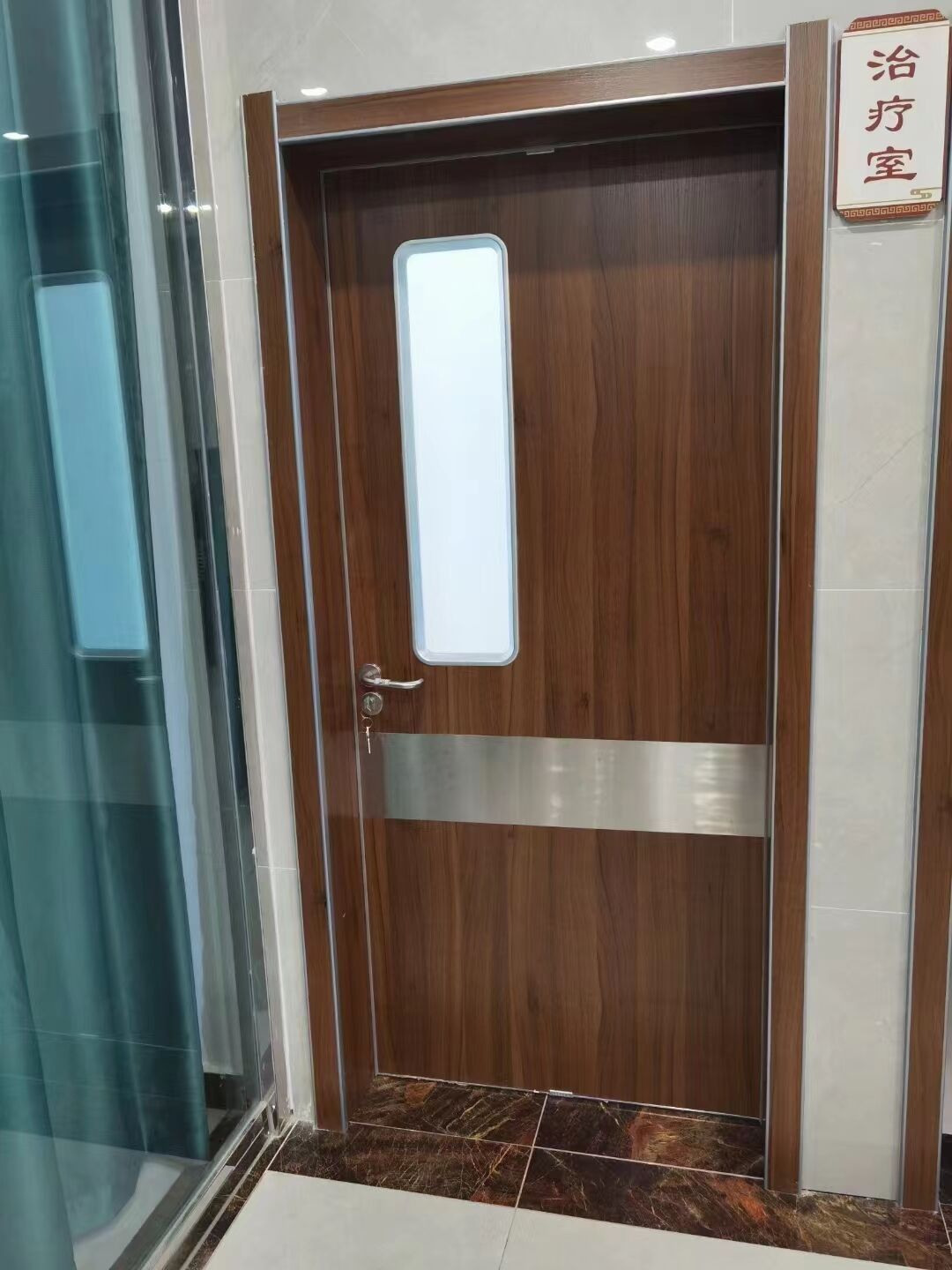 医用门.jpg 医用门.jpg