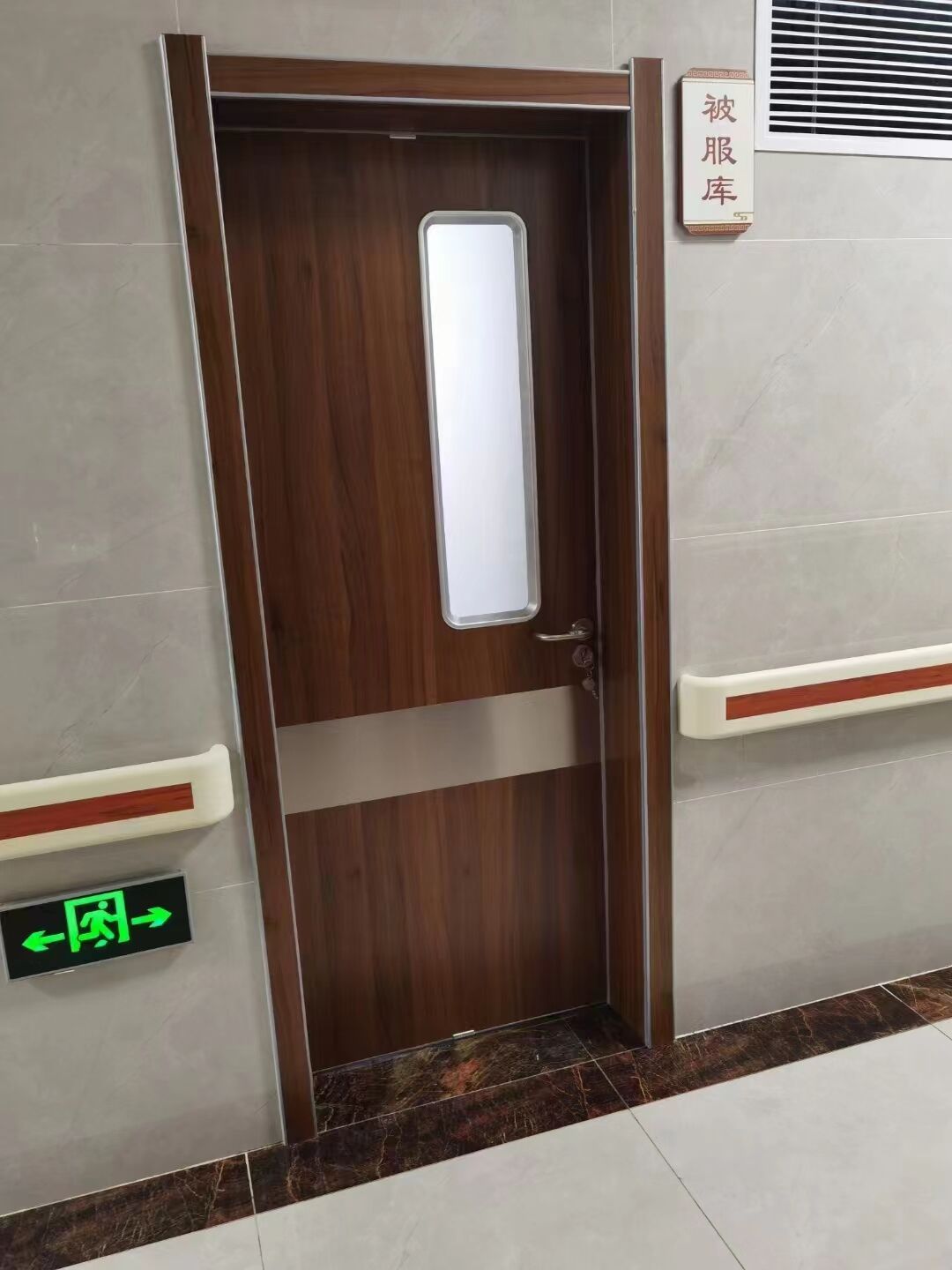 医用门.jpg 医用门.jpg