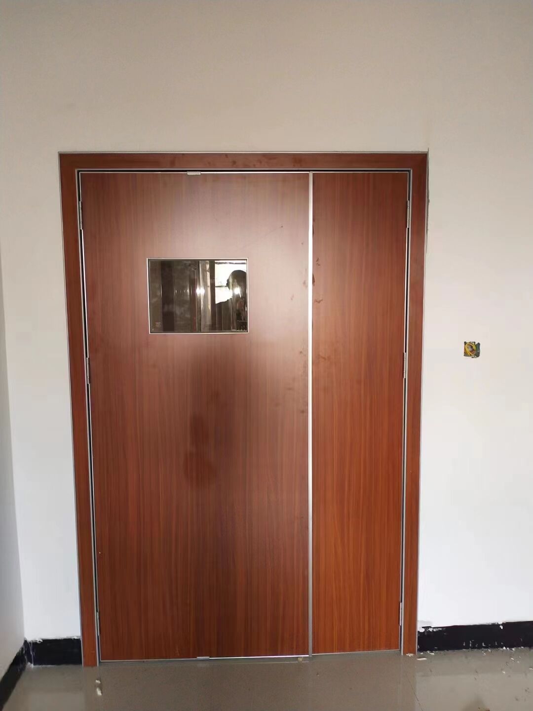 医院病房门的功能要求及设计