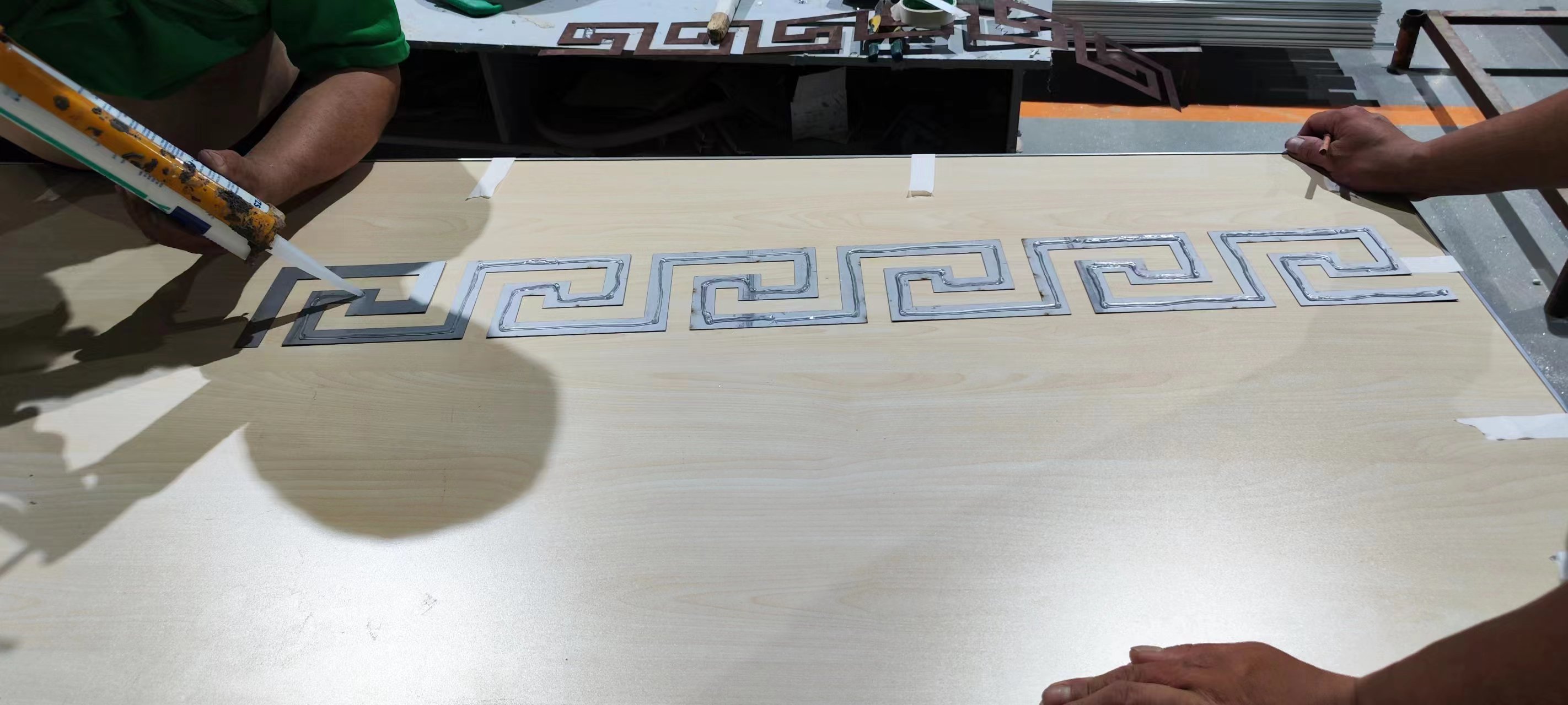 钢制门如果因基材质量问题或者生产工艺等问题可能会导致门体发生生锈的现象