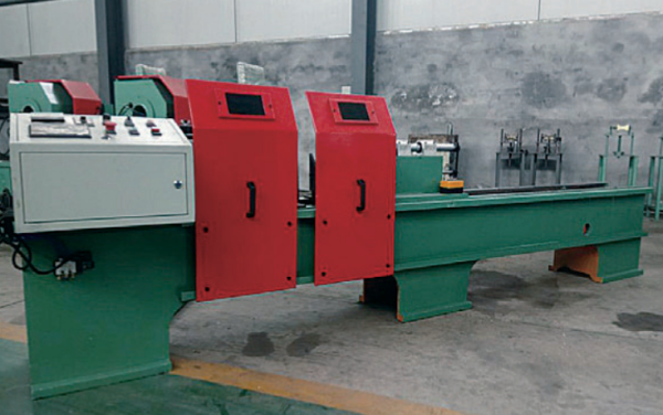 托辊双端自动焊接机床