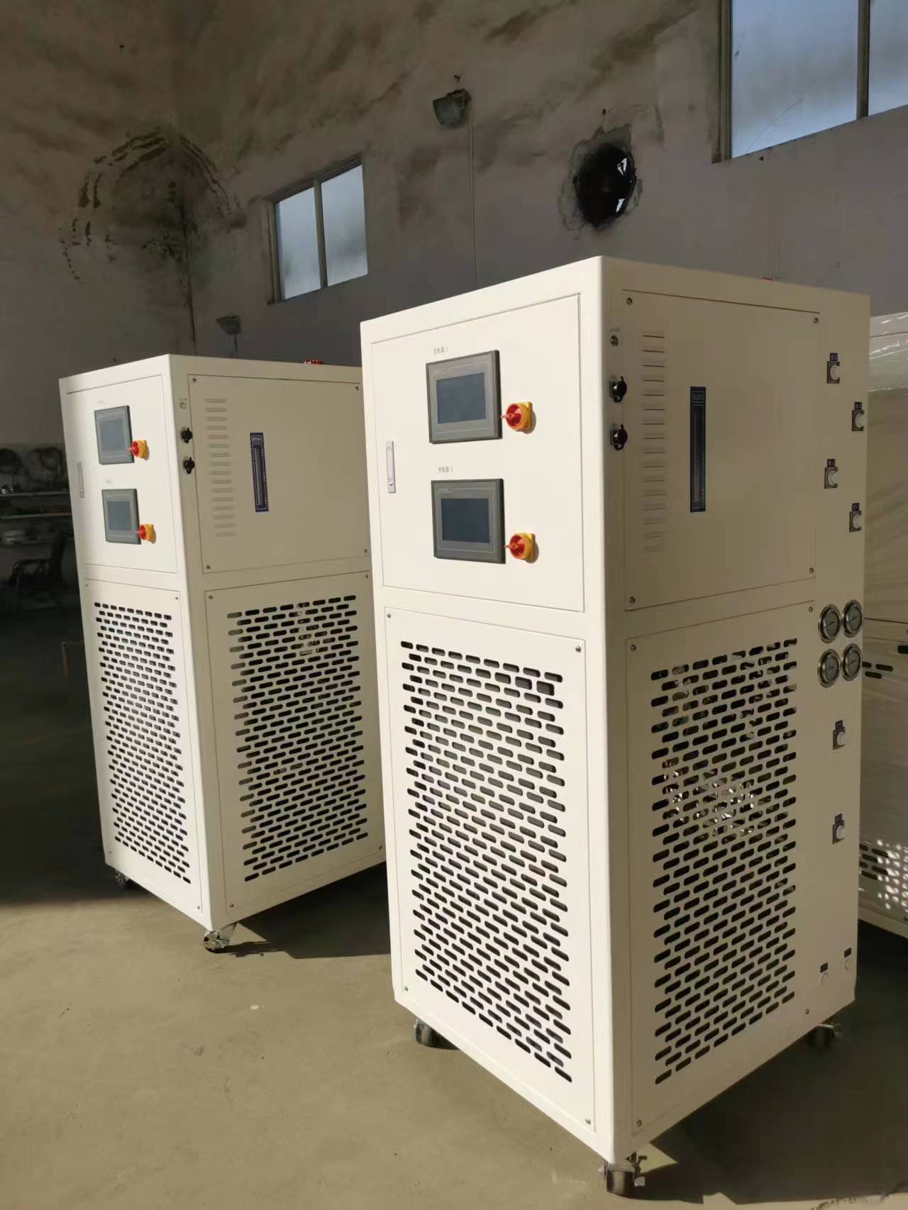 	搪瓷反应釜配套控温设备的优势介绍