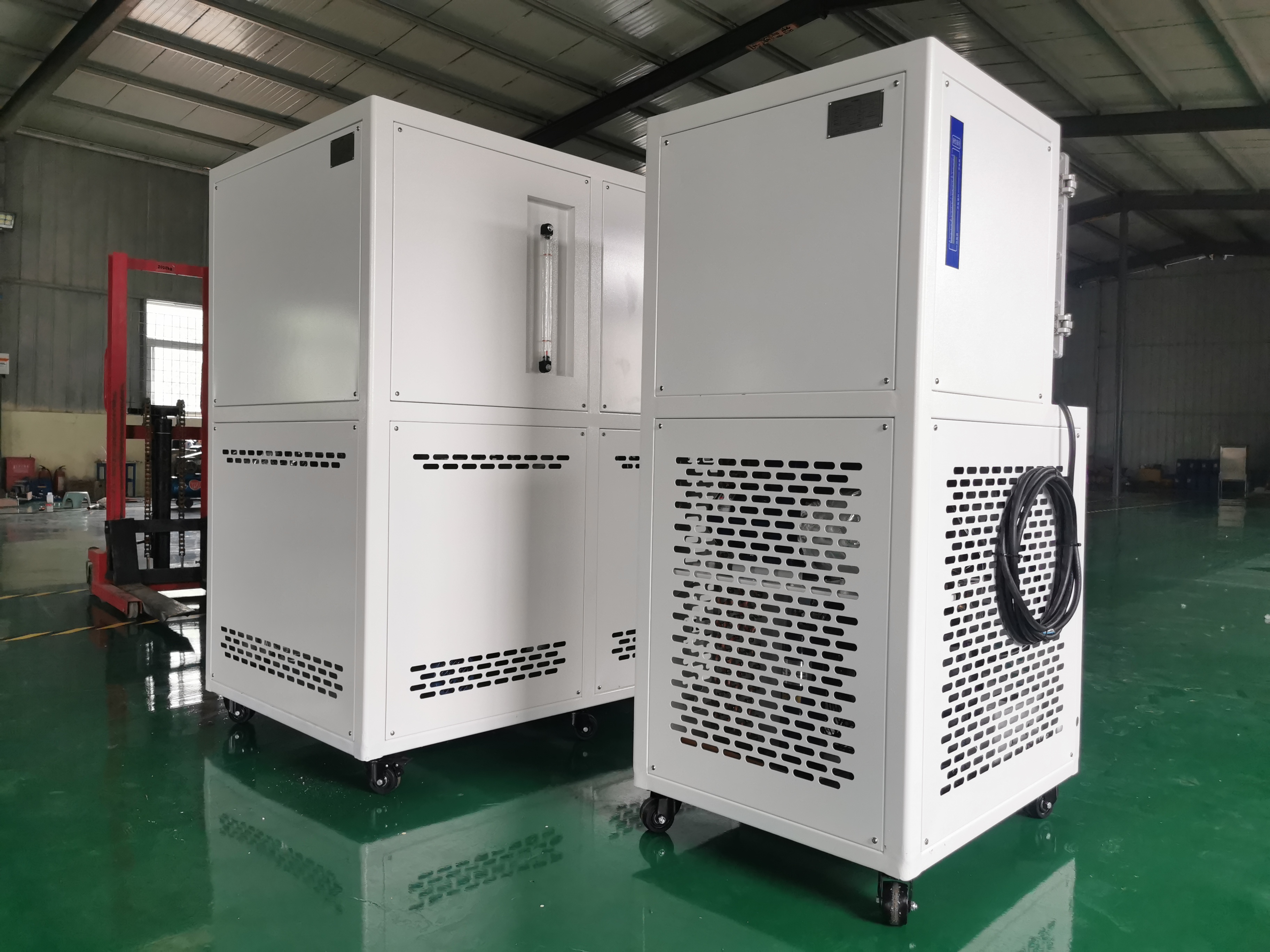 实验室远程防爆型高低温一体机