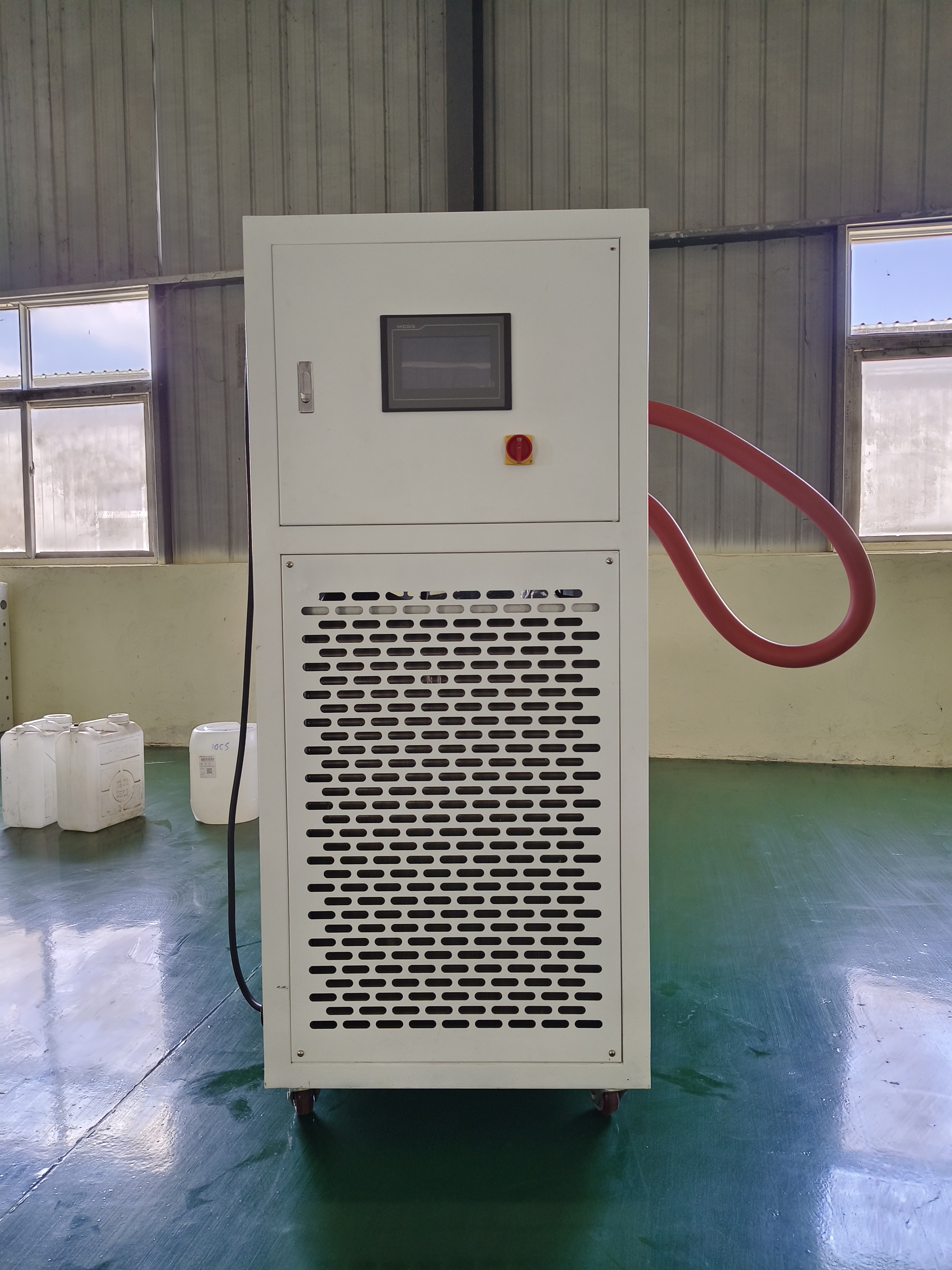 小型实验室冷却循环机 开机前后使用注意事项