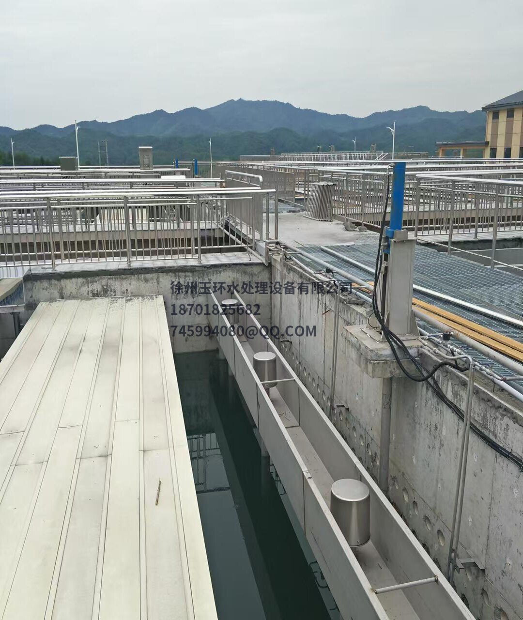 气提移动式刮泥机