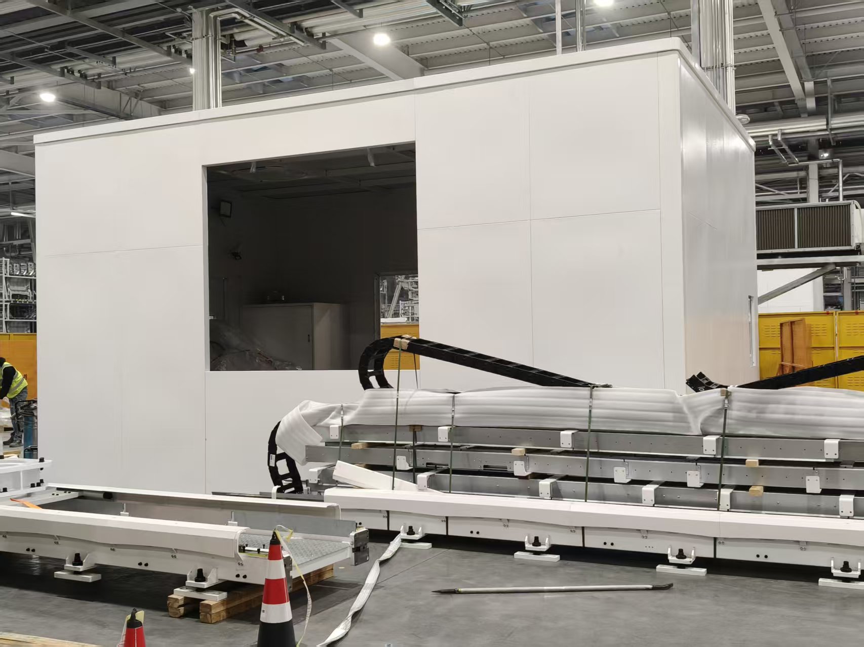 新能源汽车恒温操作间