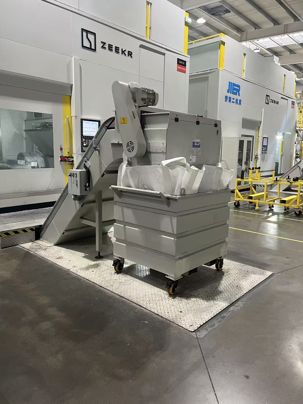 新能源汽车压铸专机防护