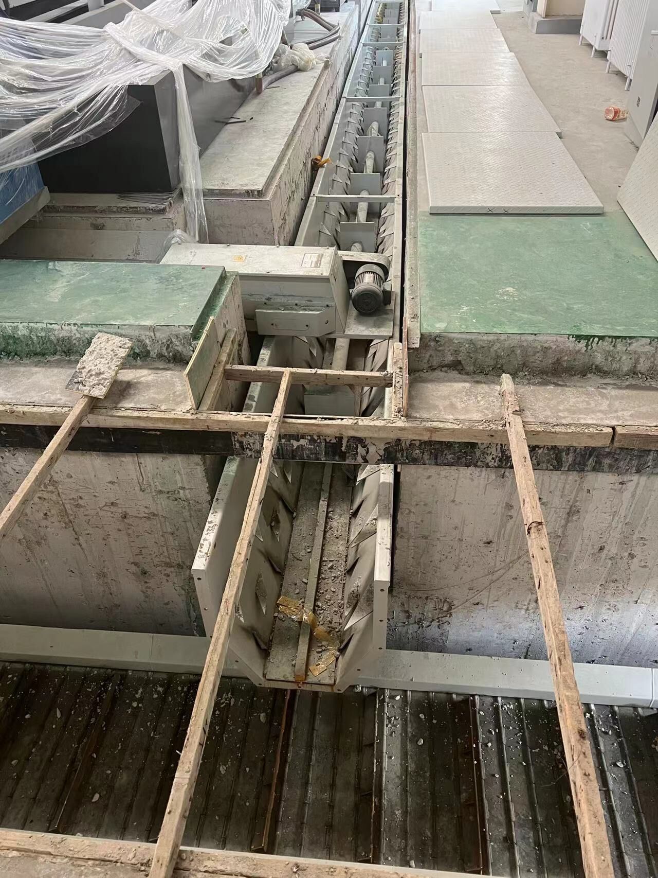 步進(jìn)式排屑機(jī)