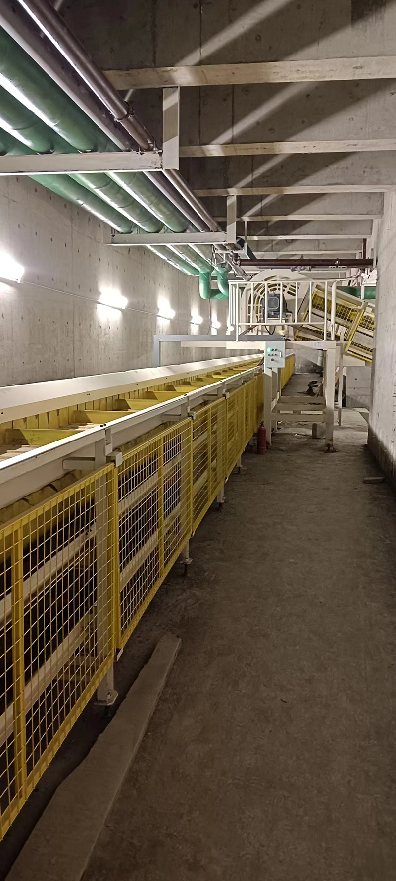 比亞迪新能源汽車沖壓線