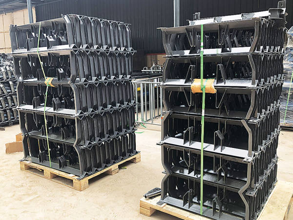 Baking paint bracket