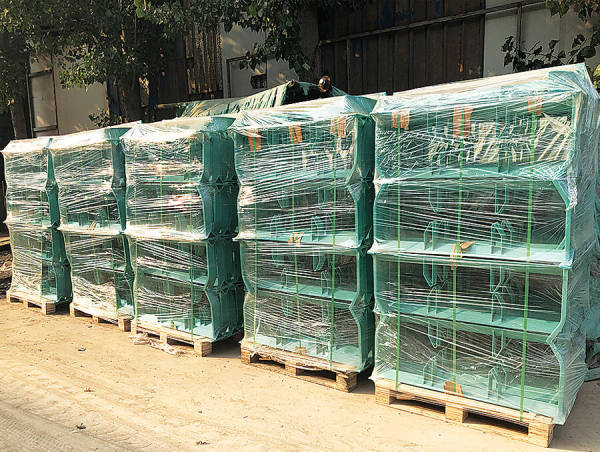 Export light green paint bracket