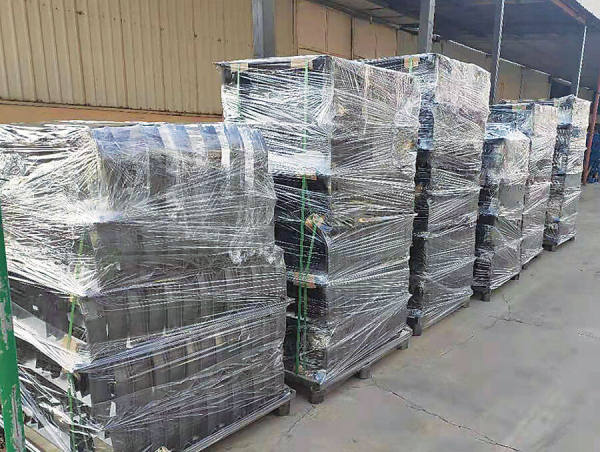 Iron pallet bracket Iron pallet bracket