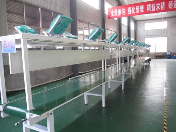 Workshop assembly line conveyor