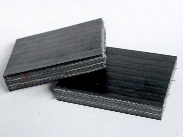 Whole core flame retardant conveyor belt