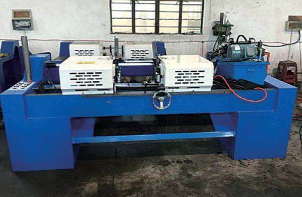 Shaft chamfering machine