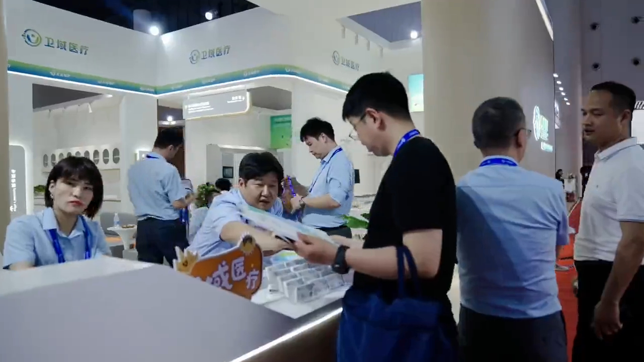 24届CHCC中国医院建设大会成都西博城招开,广东卫域医疗家具品牌厂商参展,医疗家具排名前十的厂家