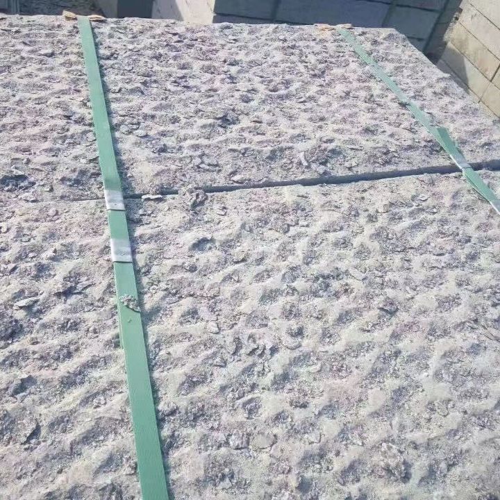 芝麻灰斧凿面台阶石