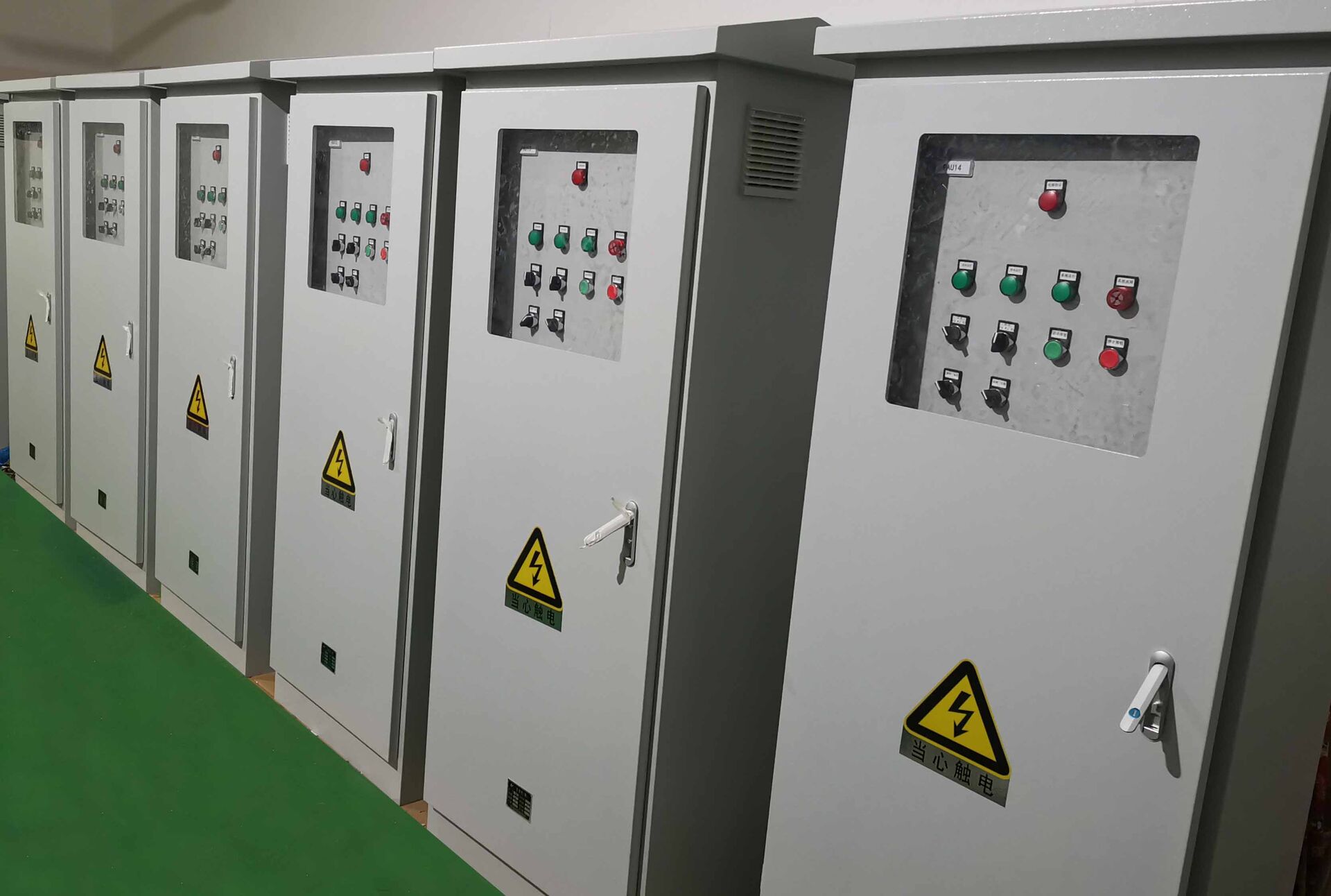 中央空调恒温恒湿控制柜