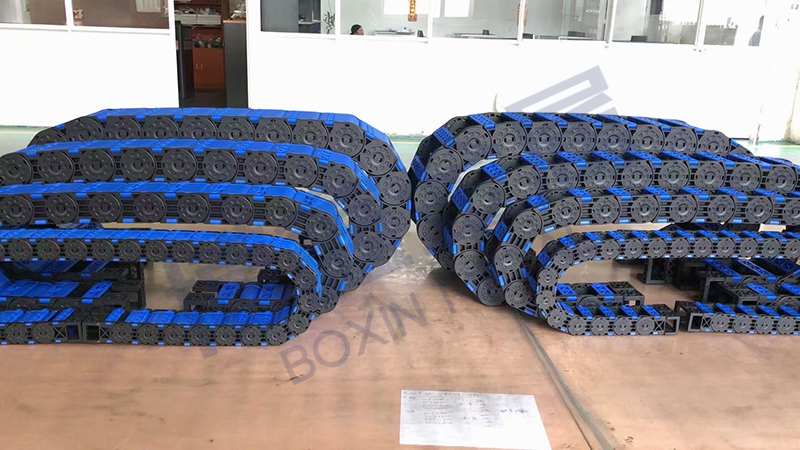 拖鏈的特點及選用