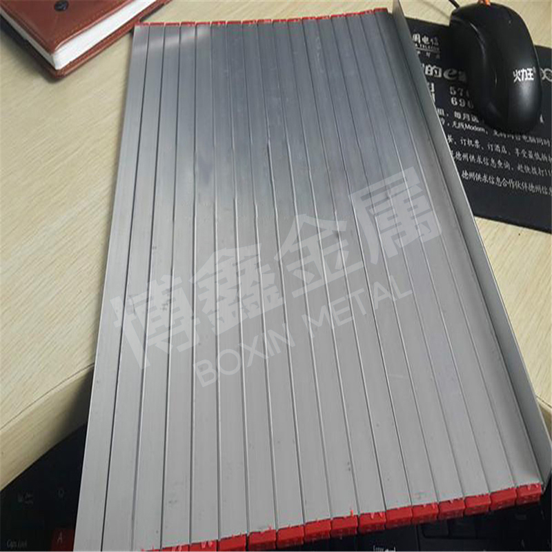 铝材型防护帘