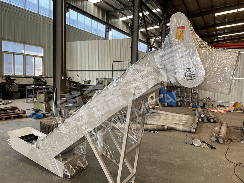 TSGP型提升刮板式排屑機