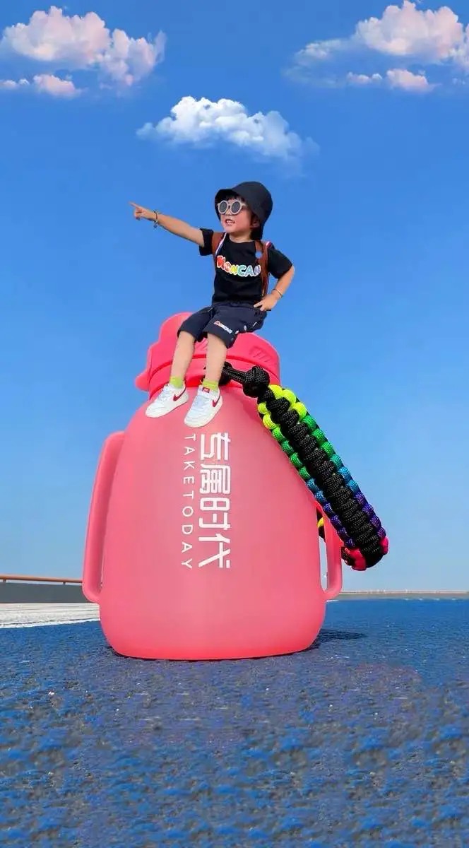 1749543993790978598756237312.jpg 图片