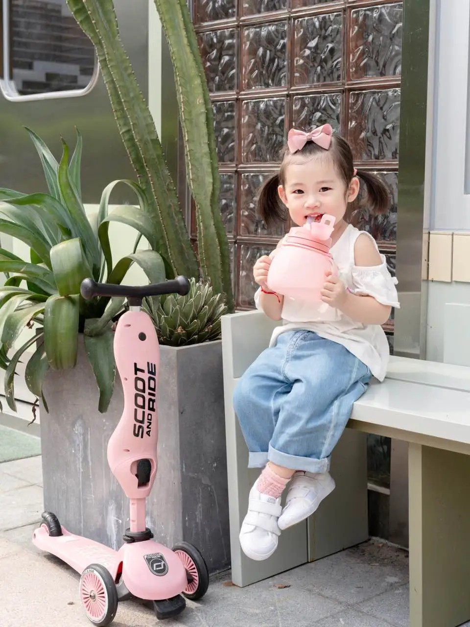 1749543993790978598953365504.jpg 图片