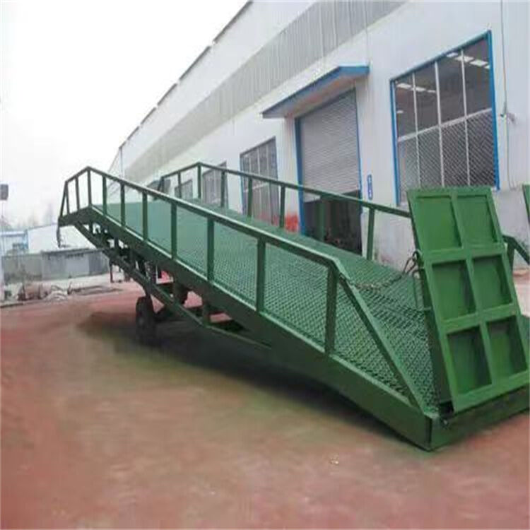 移动式登车桥8吨