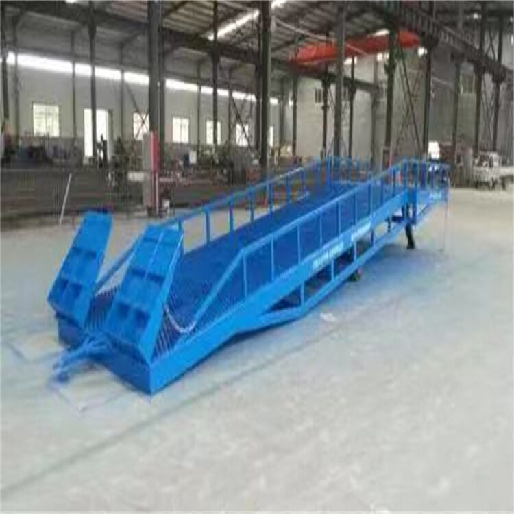 碳钢移动式登车桥8吨