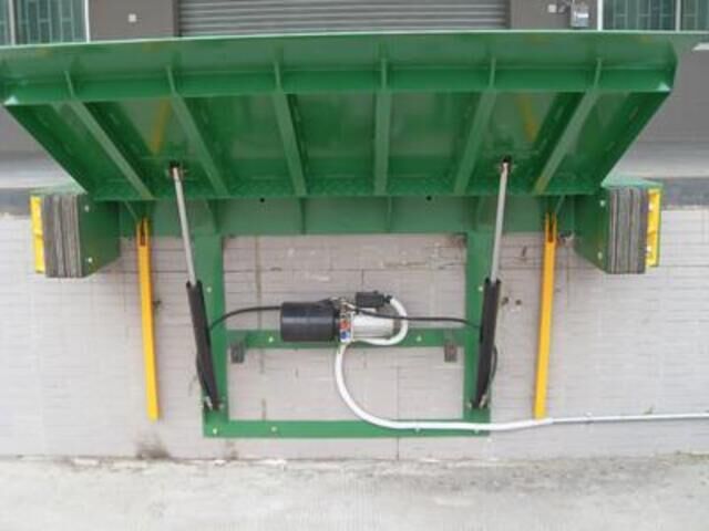 非标固定登车桥