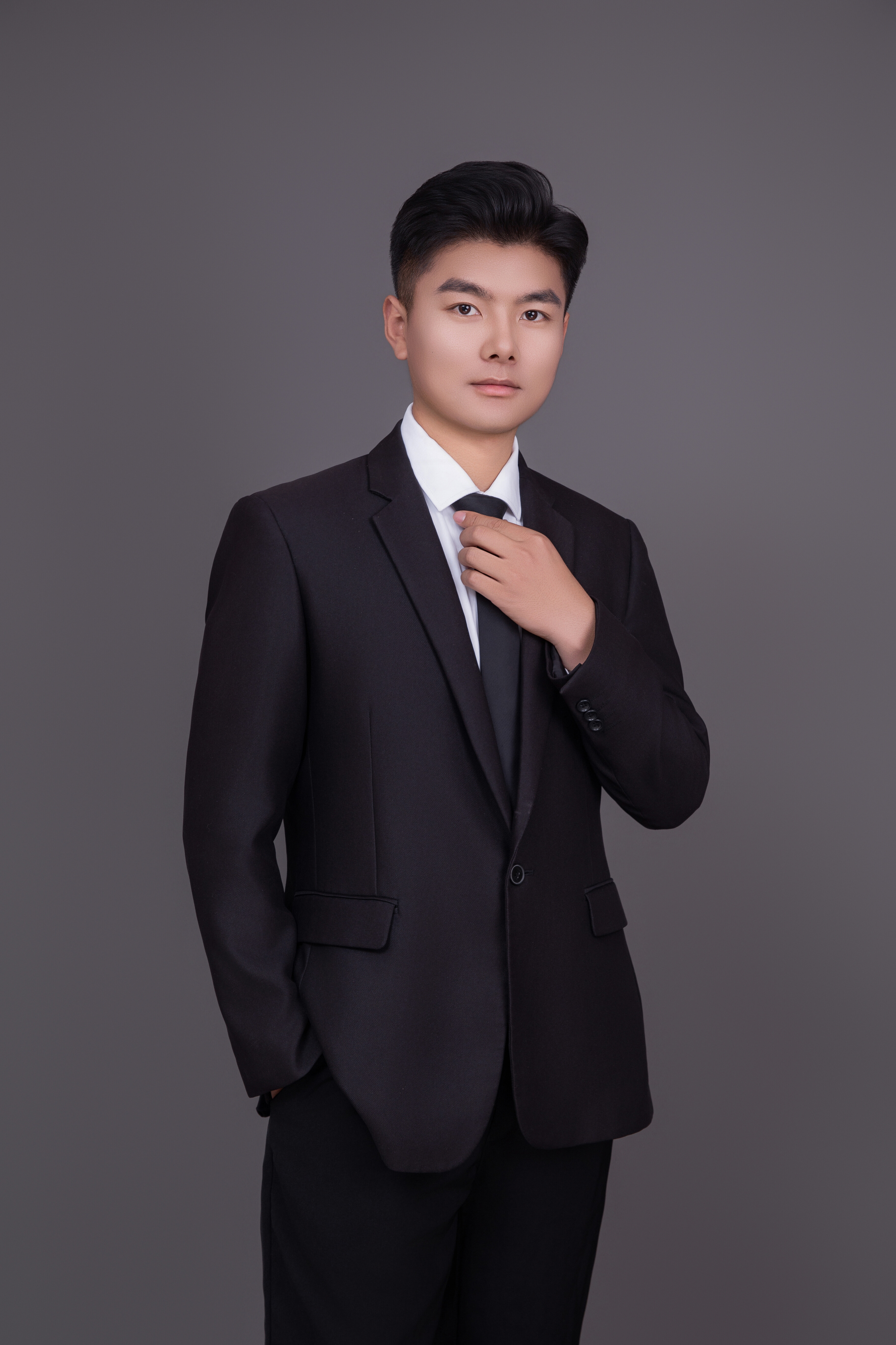 李坤 李坤
