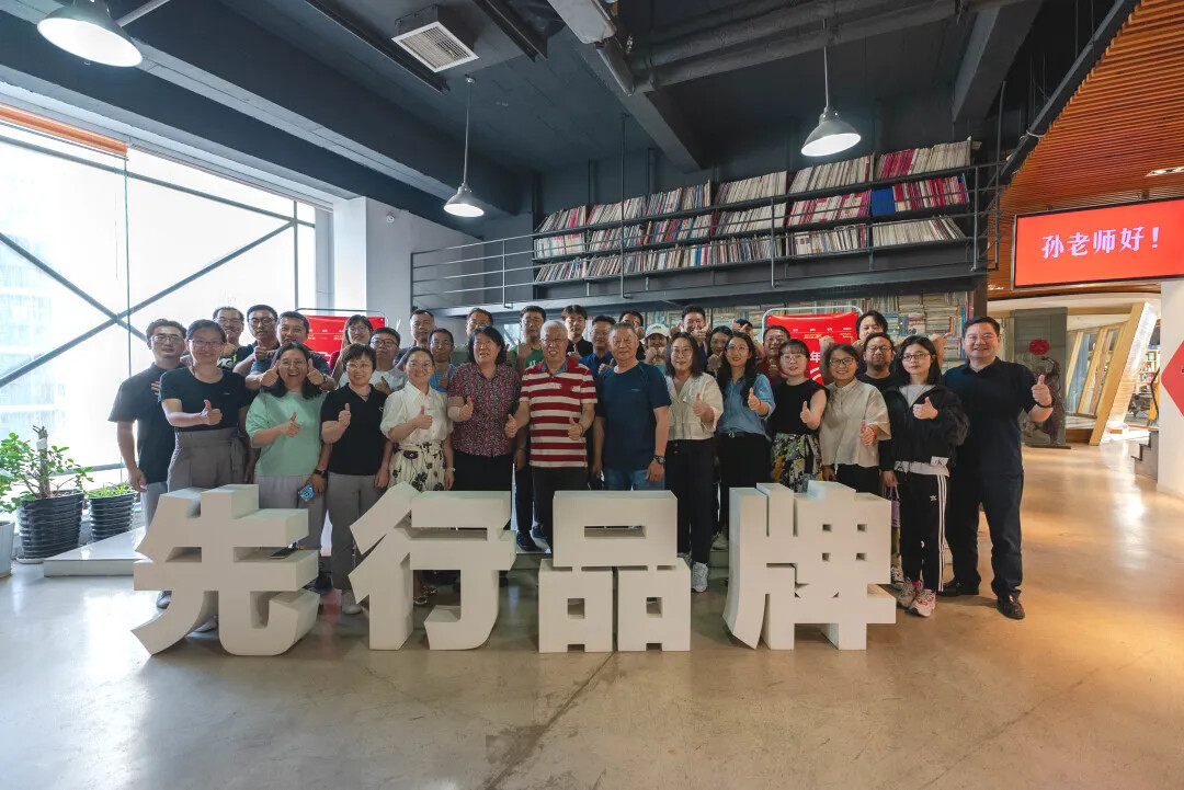 1726709474695203681856614400.jpg 图片