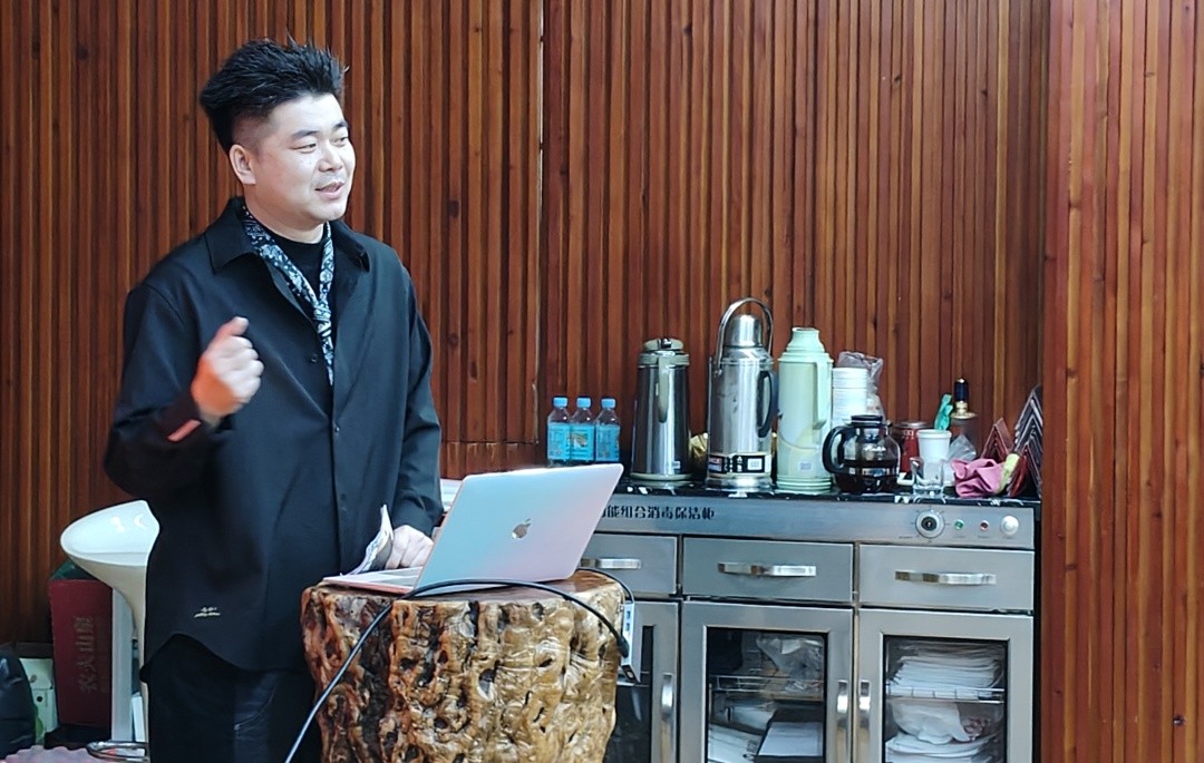 1775784166901037861316333568.jpg 1775784166901037861316333568.jpg