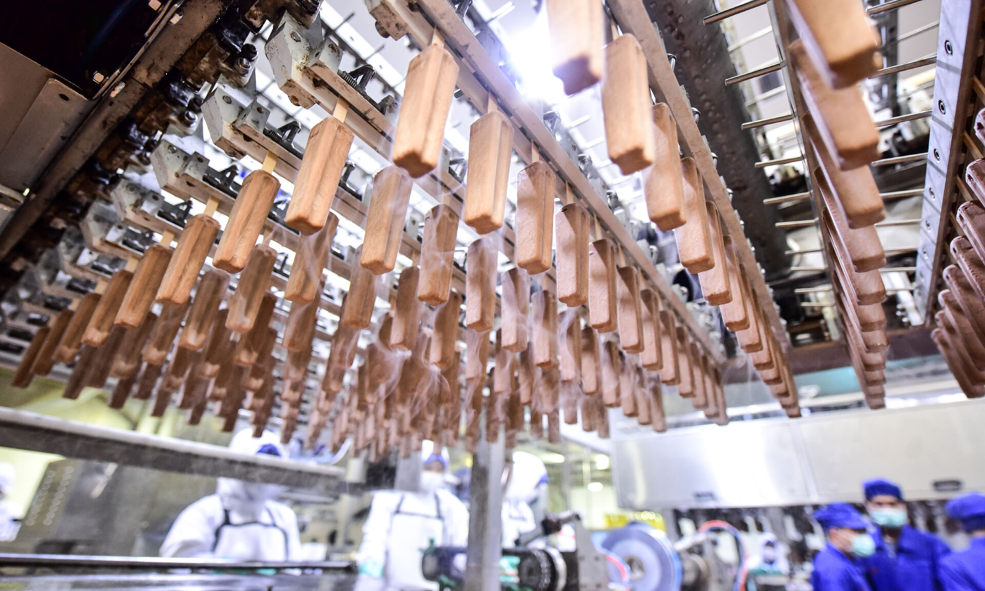 又一头牛跑出了火箭的速度