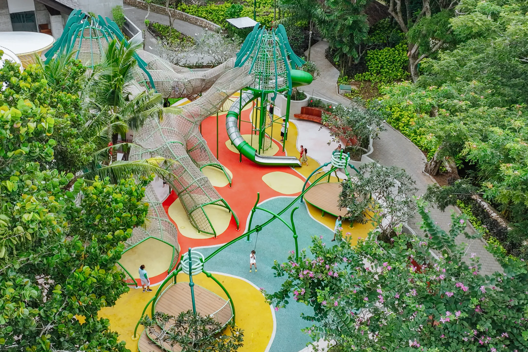 巴厘岛项目亮相｜绳网部落打造热带绳网奇境