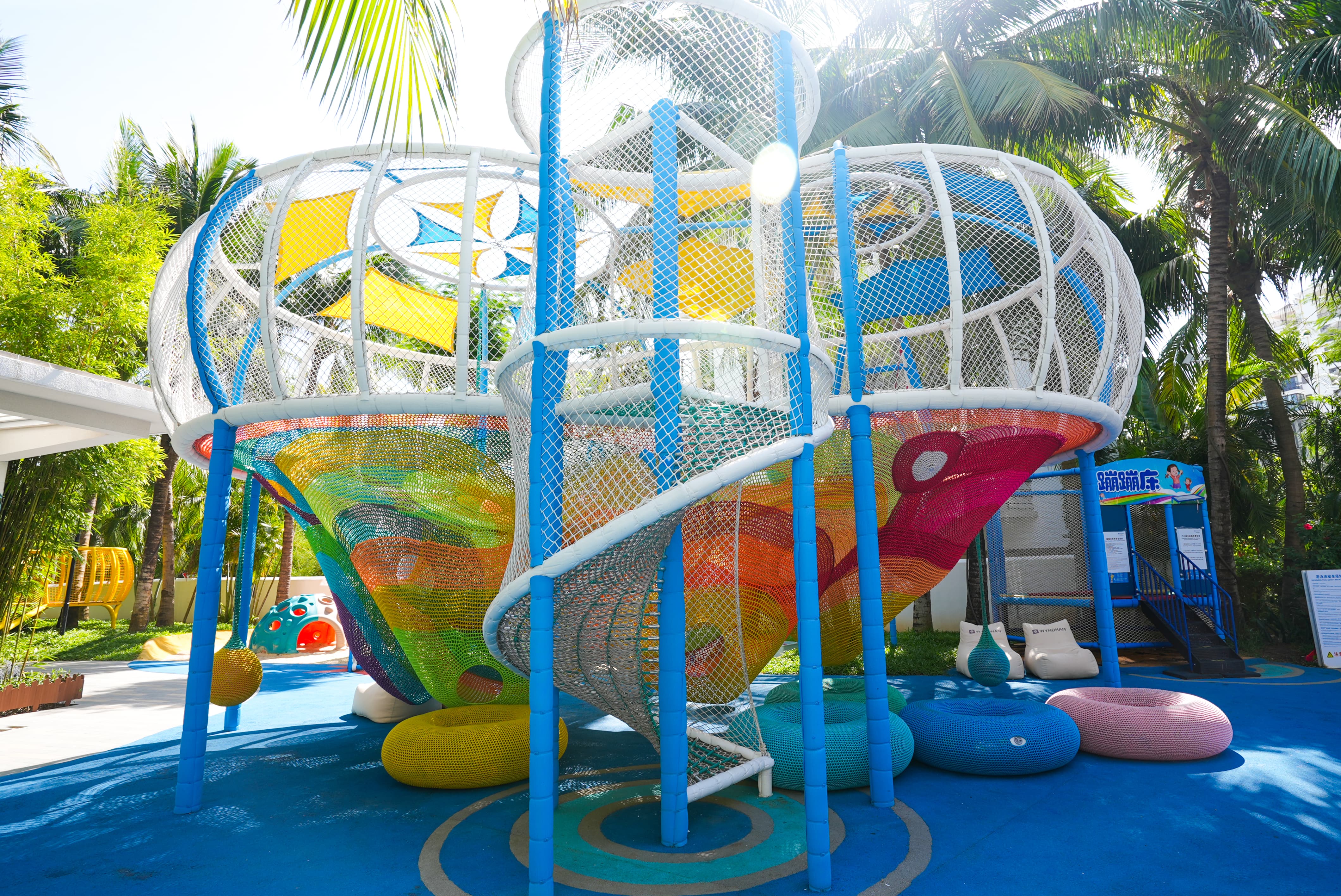 项目案例 | 绳网部落三亚户外绳网乐园