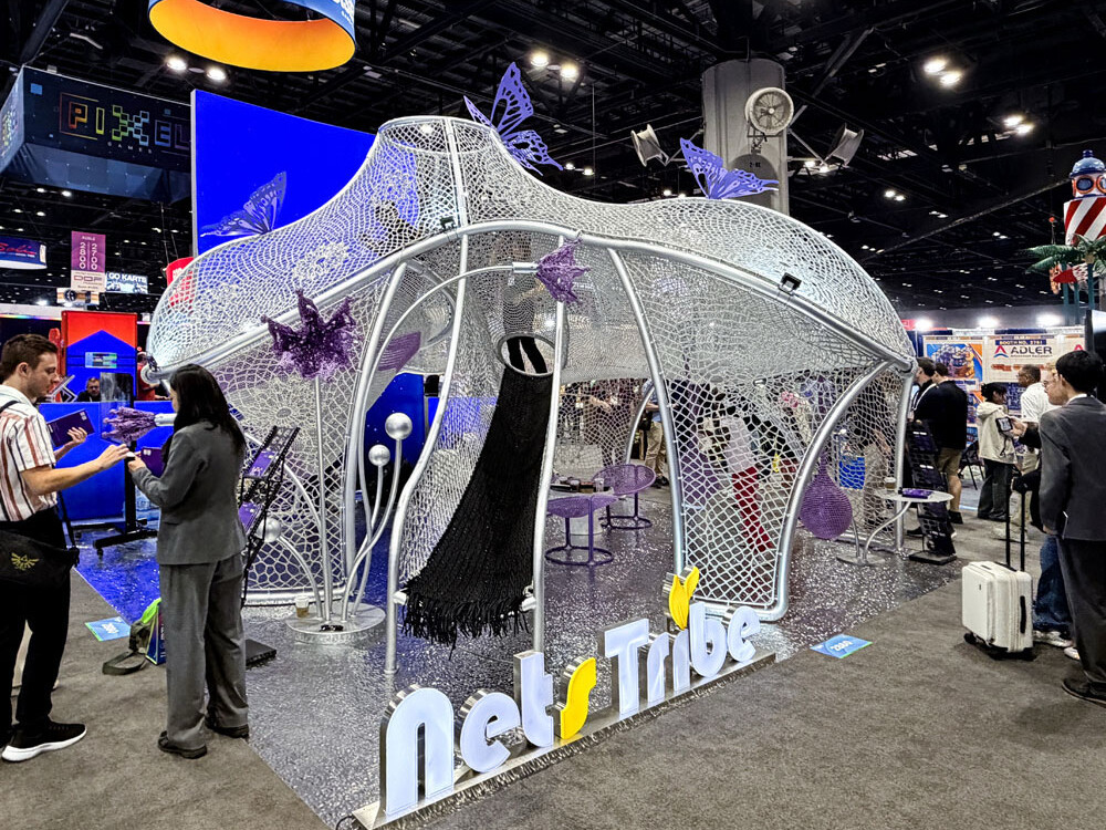 cocoon-born-netstribe-iaapa-orlando-handwoven-rope-art-hero