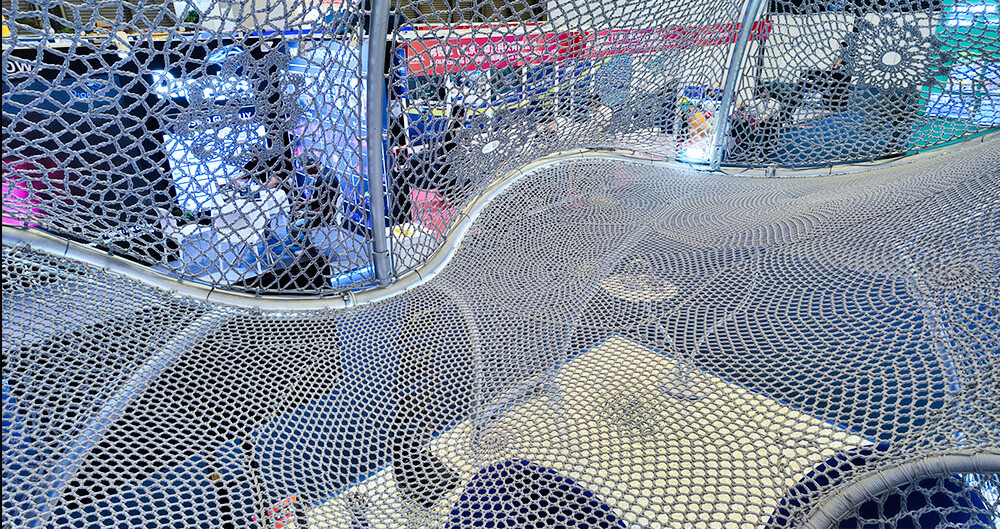 cocoon-born-netstribe-iaapa-orlando-handwoven-rope-trampoline