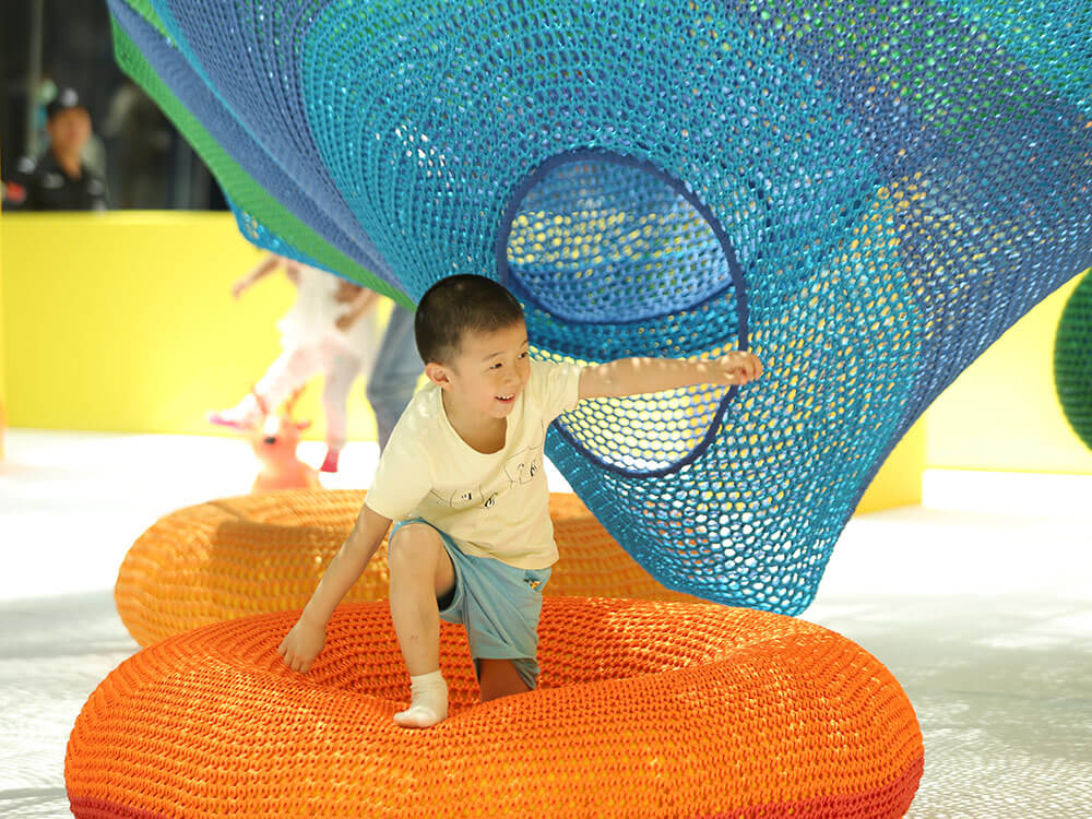 悠唐广场蜂巢网