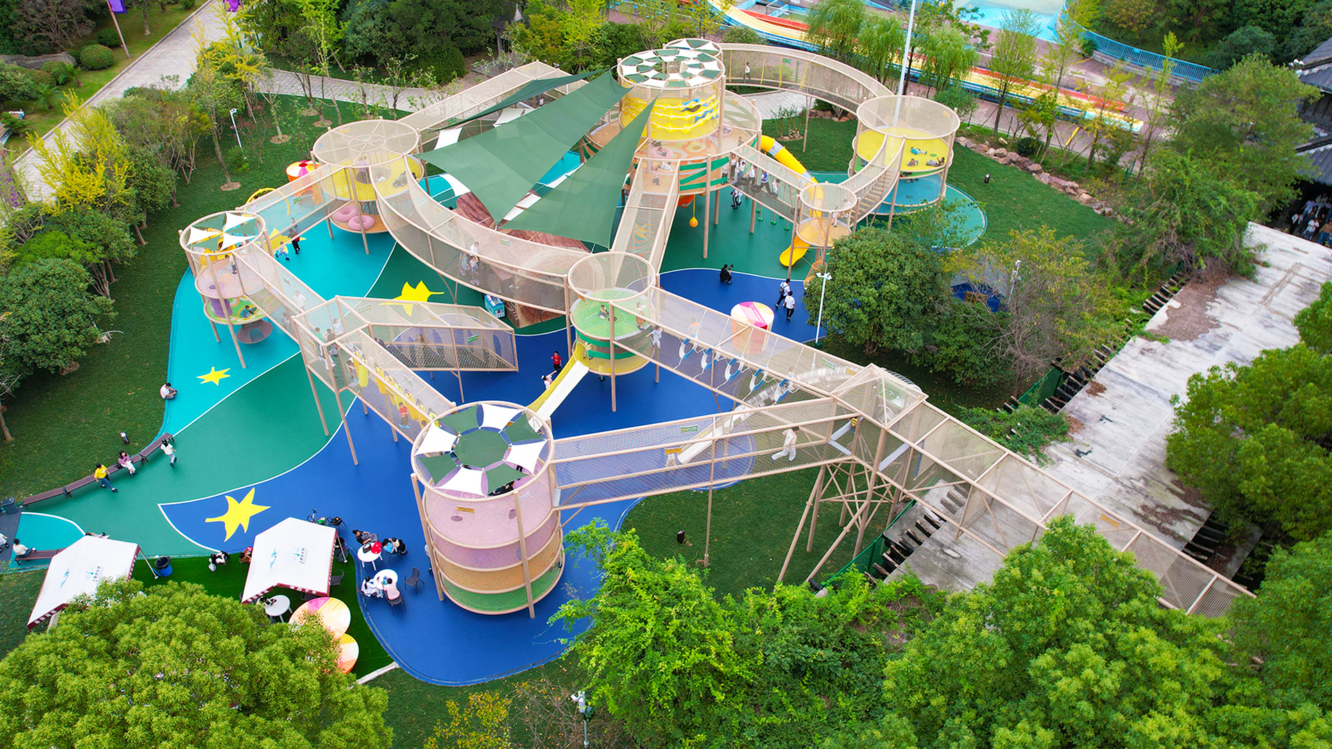 江苏常州淹城春秋乐园—绳网部落