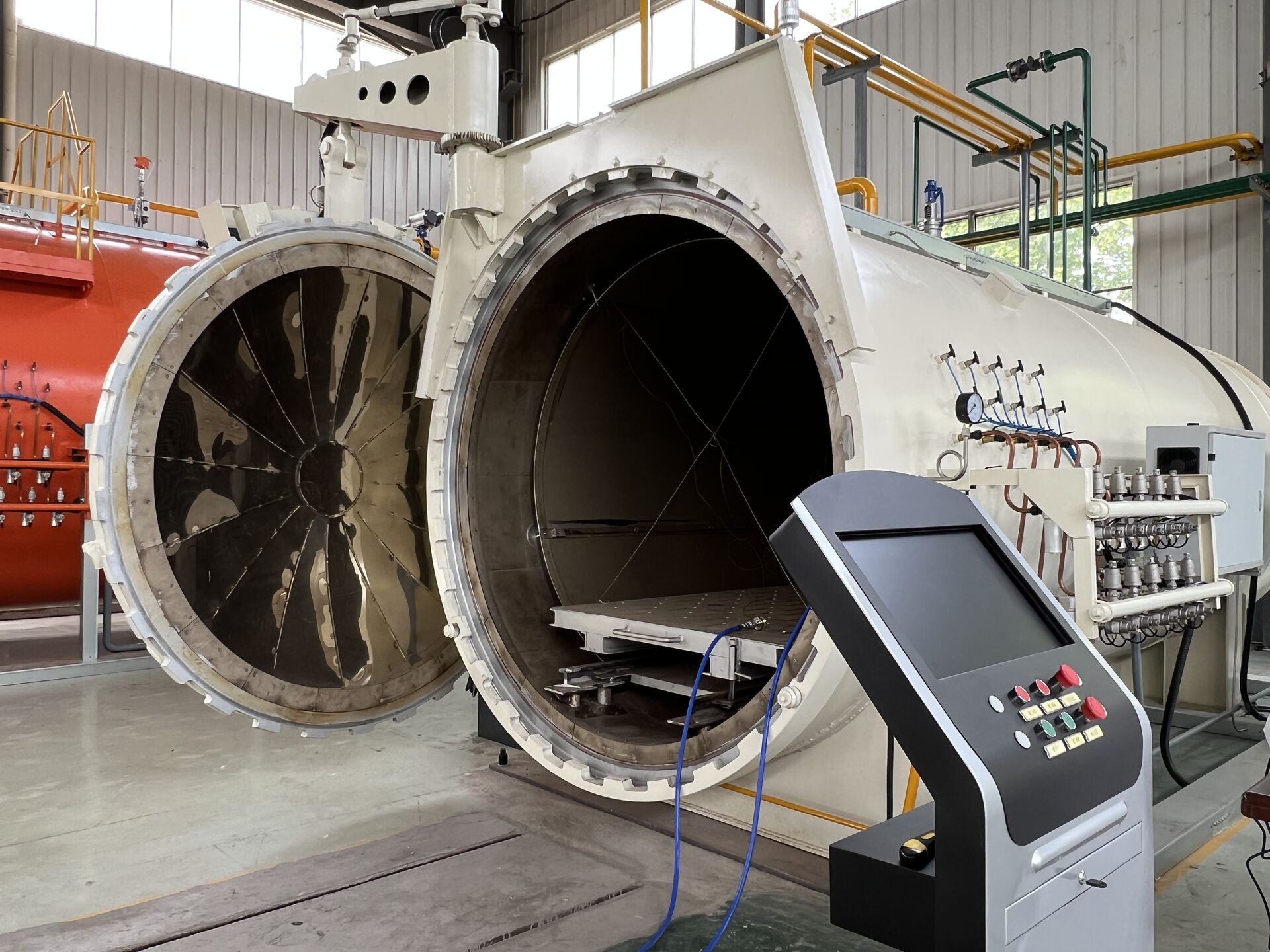 热压罐生产体系