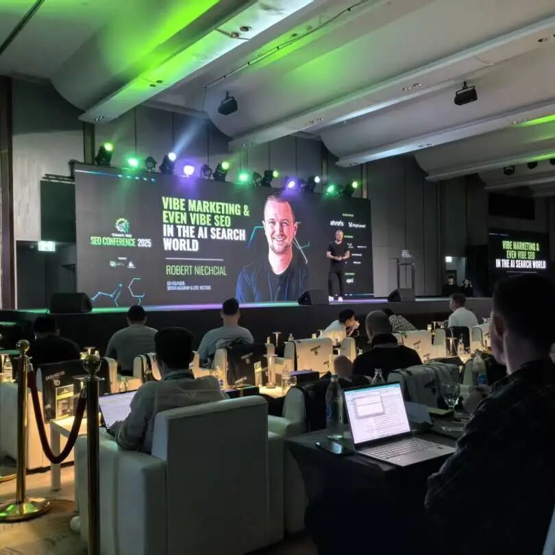 1764207926852483592660434944.jpg 图片