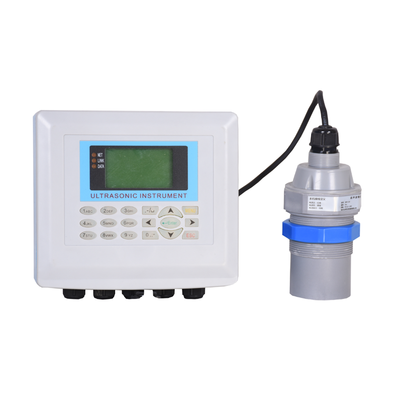 Split ultrasonic level gauge