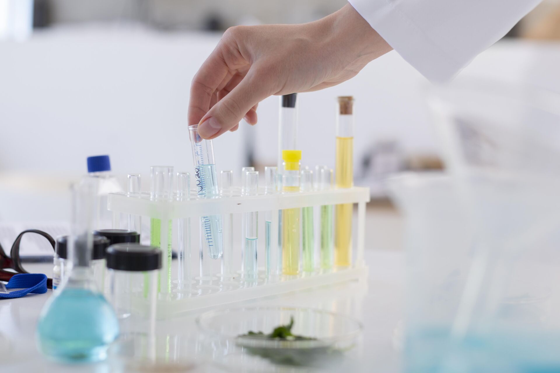 4-(叔丁基二甲基甲硅烷基)氧代-1-丁醇的应用