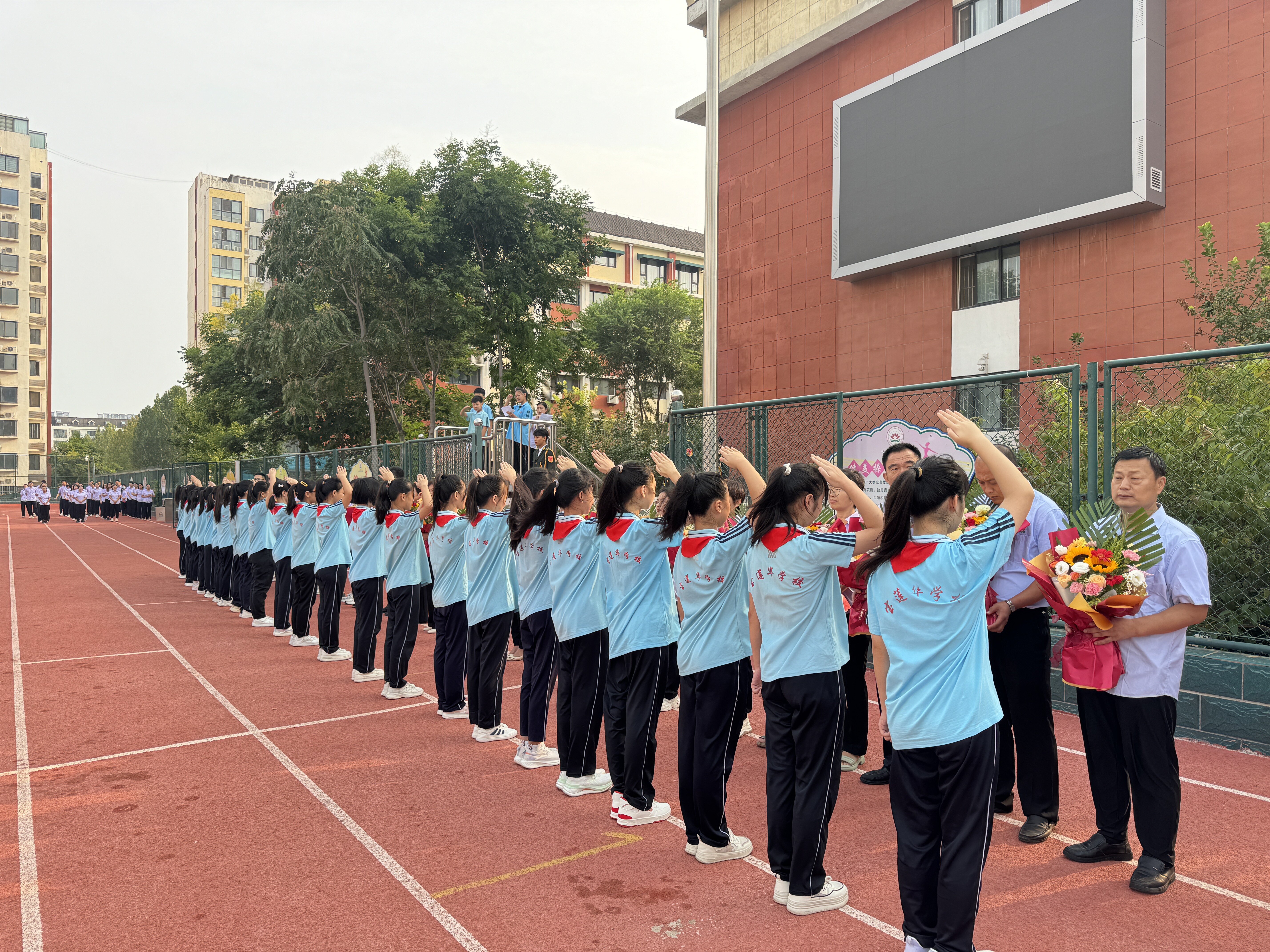 “感恩吾师，爱满莲园”——记宝莲华学校教师节系列活动