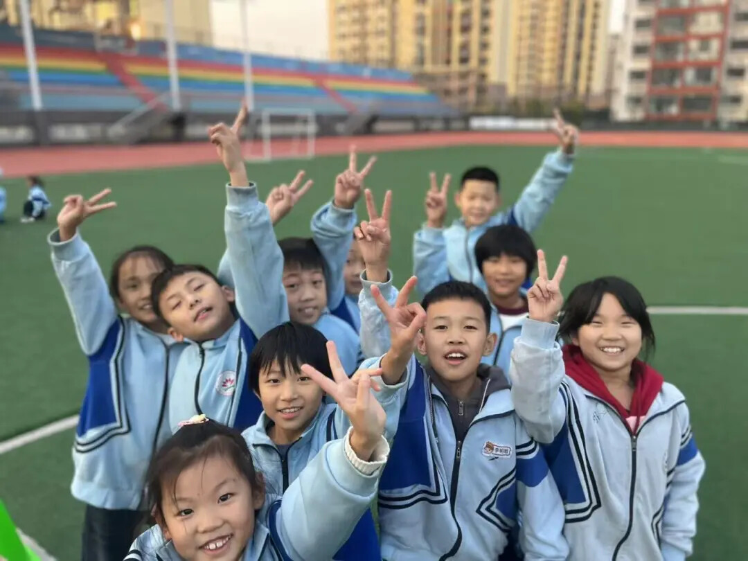 1734489309727834676242534400.jpg 图片